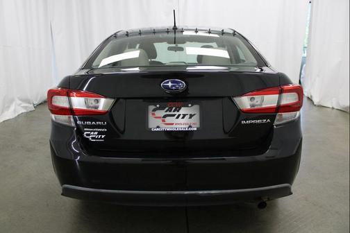 2019 Subaru Impreza 2.0i