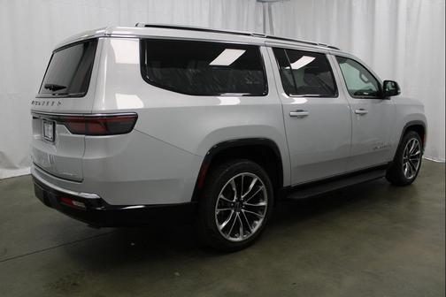 2024 Jeep Wagoneer L Series II 4x4