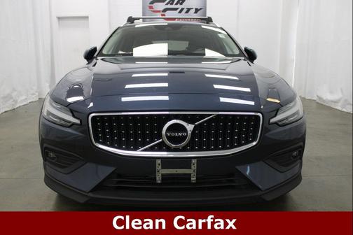 2022 Volvo V60 Cross Country T5