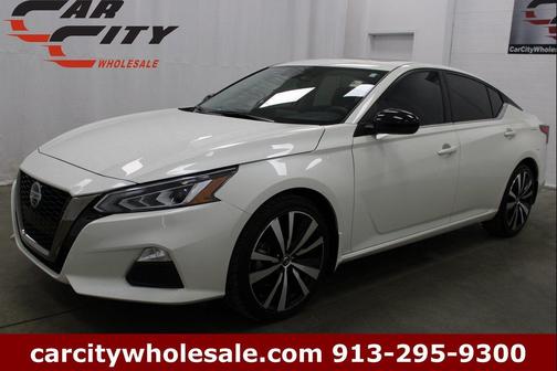 2021 Nissan Altima SR FWD