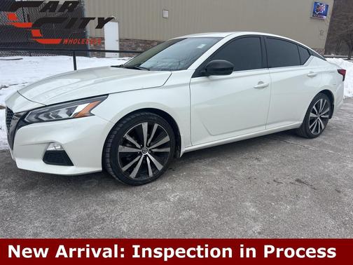 2021 Nissan Altima SR FWD