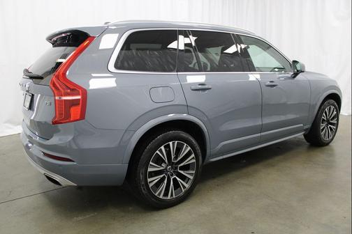 2020 Volvo XC90 T5 Momentum