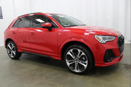 2022 Audi Q3 45 S line Premium Plus
