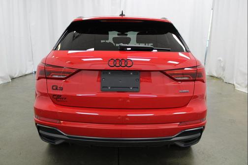 2022 Audi Q3 45 S line Premium Plus