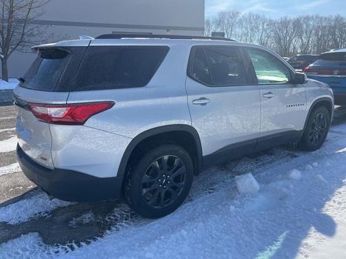 2021 Chevrolet Traverse RS