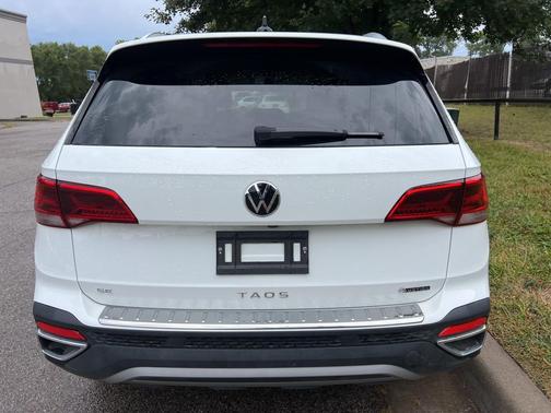 2024 Volkswagen Taos 1.5T SE
