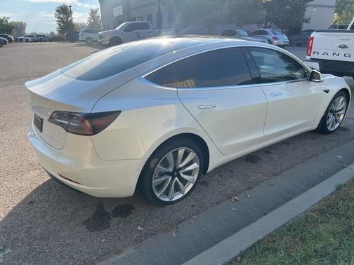 2020 Tesla Model 3 Long Range