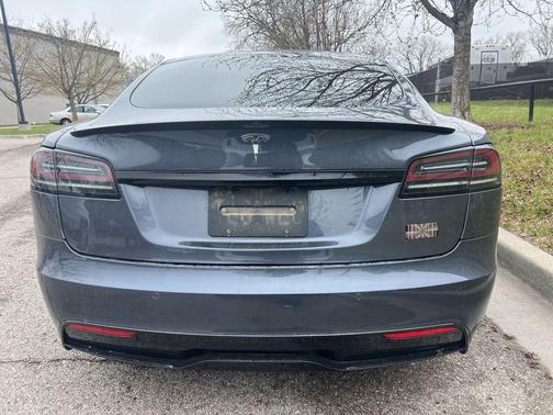 2022 Tesla Model S Plaid