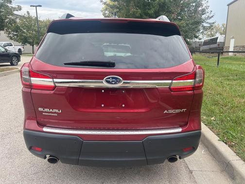 2022 Subaru Ascent Premium 8-Passenger