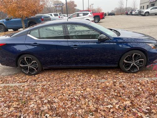 2024 Nissan Altima SR FWD