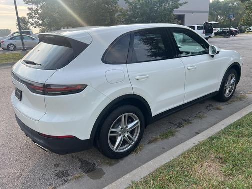 2020 Porsche Cayenne Base
