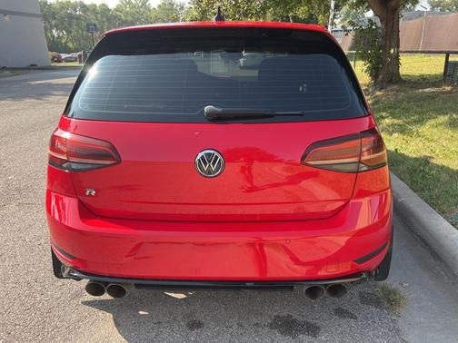 2019 Volkswagen Golf R 2.0T DSG