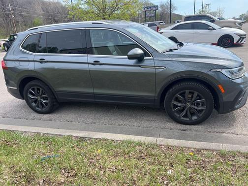 2022 Volkswagen Tiguan 2.0T SE 4MOTION
