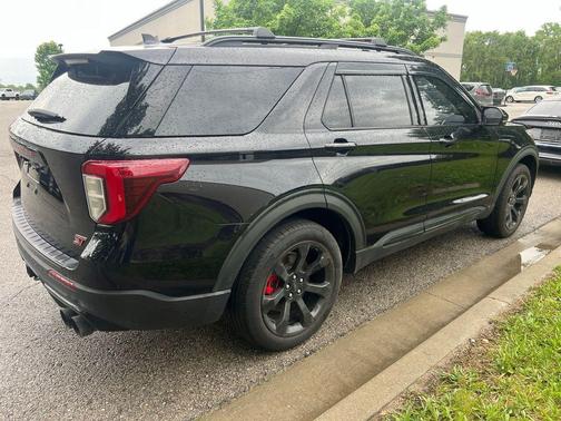 Agate Black Metallic 2021 Ford Explorer ST