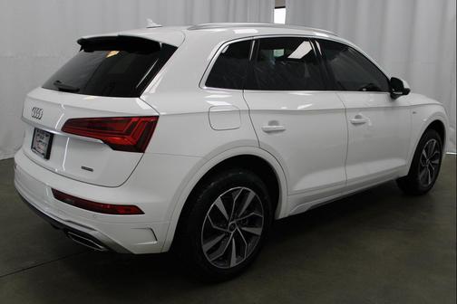 2023 Audi Q5 45 S line Premium Plus