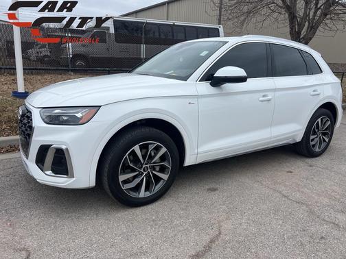 2023 Audi Q5 45 S line Premium Plus