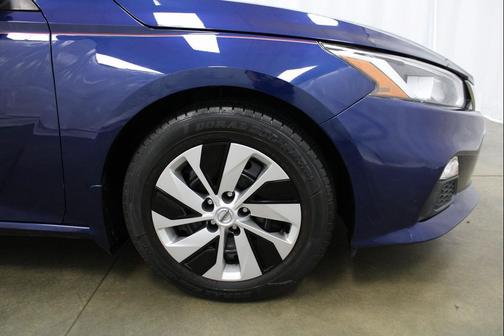 2020 Nissan Altima S FWD