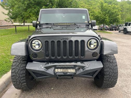Ampd 2014 Jeep Wrangler Unlimited Sahara