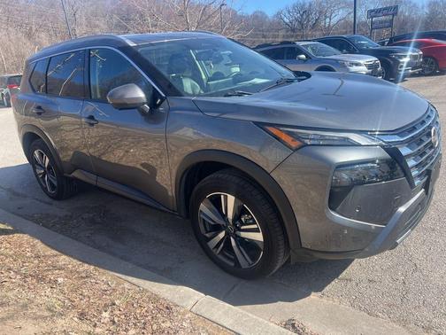 2024 Nissan Rogue SL