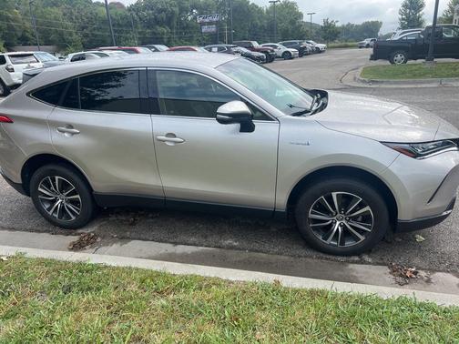 2021 Toyota Venza LE