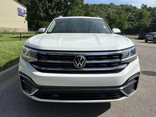 Pure White 2022 Volkswagen Atlas 3.6L SEL