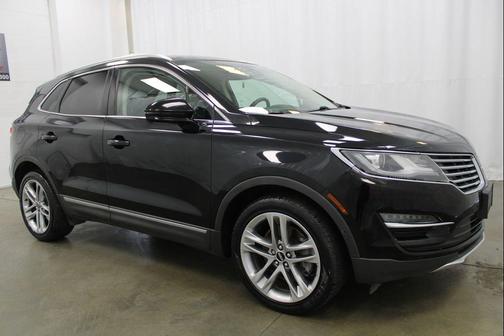 Diamond Black Metallic 2017 Lincoln MKC Reserve