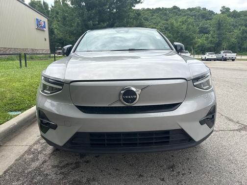 Silver Dawn Metallic 2023 Volvo C40 Recharge Pure Electric Twin Ultimate