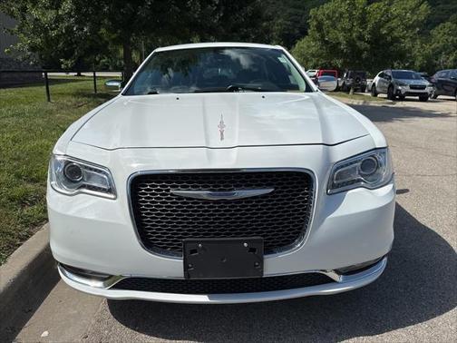 2019 Chrysler 300 Limited