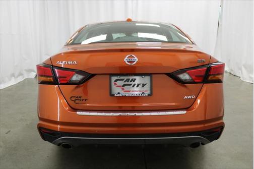 2022 Nissan Altima SR Intelligent AWD