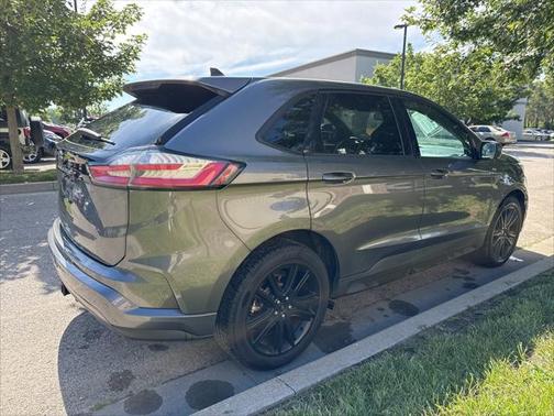 2022 Ford Edge ST Line