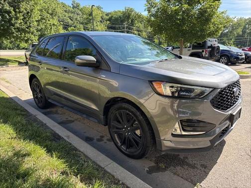 2022 Ford Edge ST Line