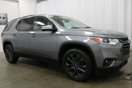 Satin Steel Metallic 2020 Chevrolet Traverse RS