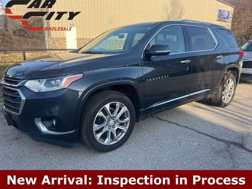 Dark Moon Blue Metallic 2020 Chevrolet Traverse Premier