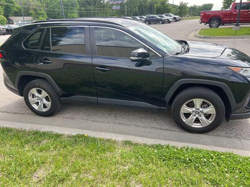 Midnight Black Metallic 2021 Toyota RAV4 XLE