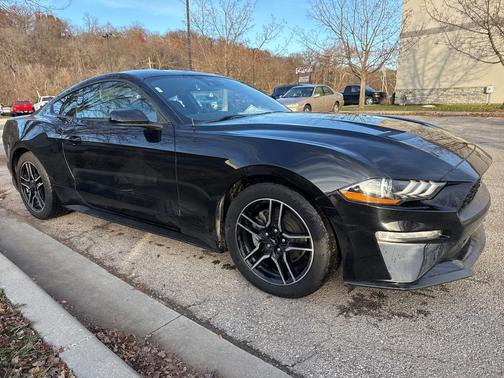 2021 Ford Mustang EcoBoost