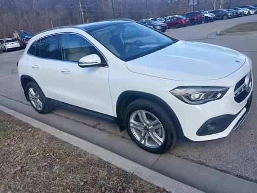 2021 Mercedes-Benz GLA 250 Base 4MATIC