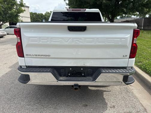 Summit White 2022 Chevrolet Silverado 1500 LT