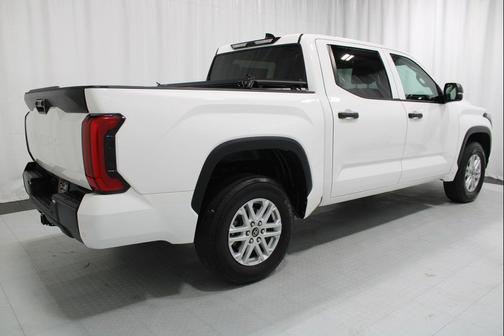 White 2022 Toyota Tundra SR5