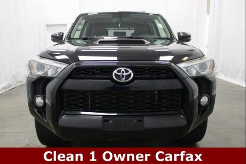 Midnight Black Metallic 2016 Toyota 4Runner Trail Premium