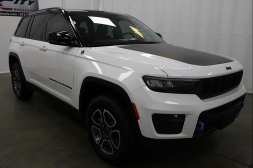 2022 Jeep Grand Cherokee 4xe Trailhawk