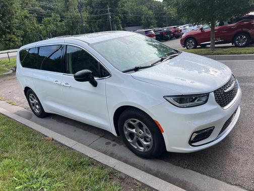 2024 Chrysler Pacifica Limited