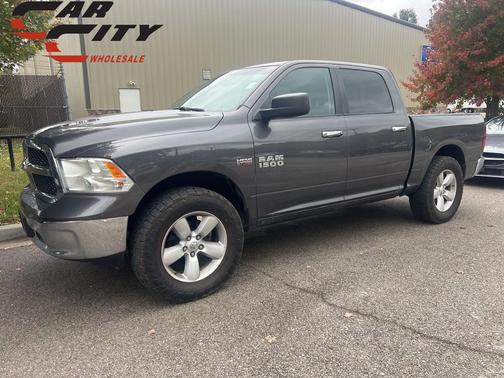 2018 RAM 1500 SLT