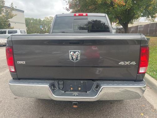 2018 RAM 1500 SLT