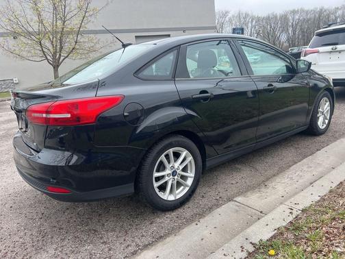 Shadow Black 2018 Ford Focus SE