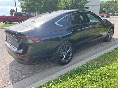 Crystal Black Pearl 2023 Honda Accord EX