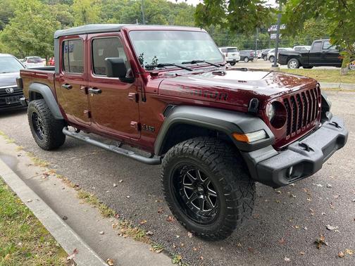 2021 Jeep Gladiator Sport