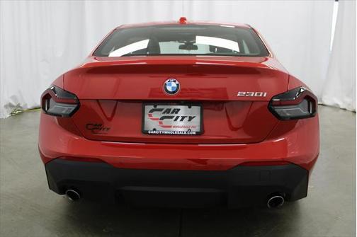 2024 BMW 230 i