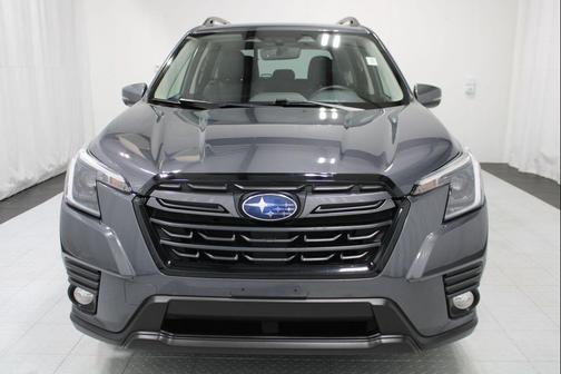 Magnetite Gray Metallic 2023 Subaru Forester Limited