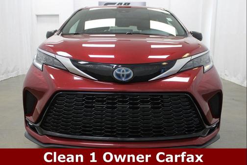 2022 Toyota Sienna XSE 7 Passenger