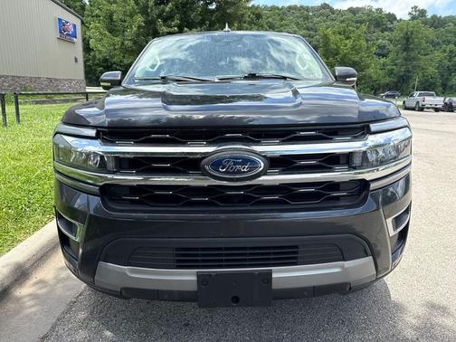 Gray Metallic 2024 Ford Expedition Limited